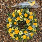 #### Yellow classic wreath
12